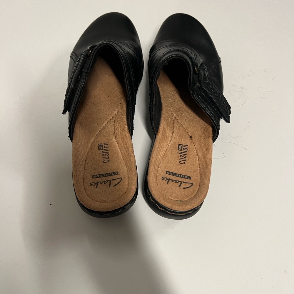 Clarks Women's Black Leather Mules - Picture 3 of 10